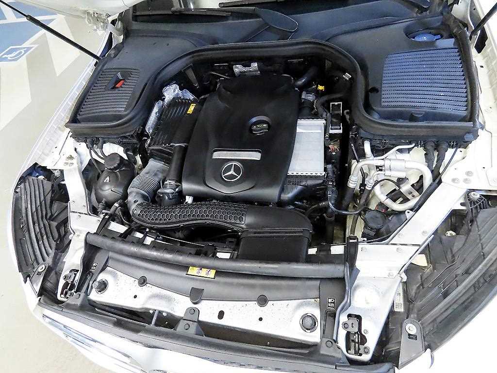 Mercedes Benz GLC Class 2019 Blanco - Importación desde Corea - HF Imports Iquique - Foto 19