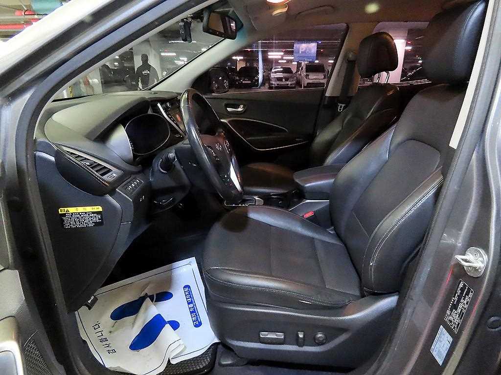 HYUNDAI Santa Fe - Vista 6