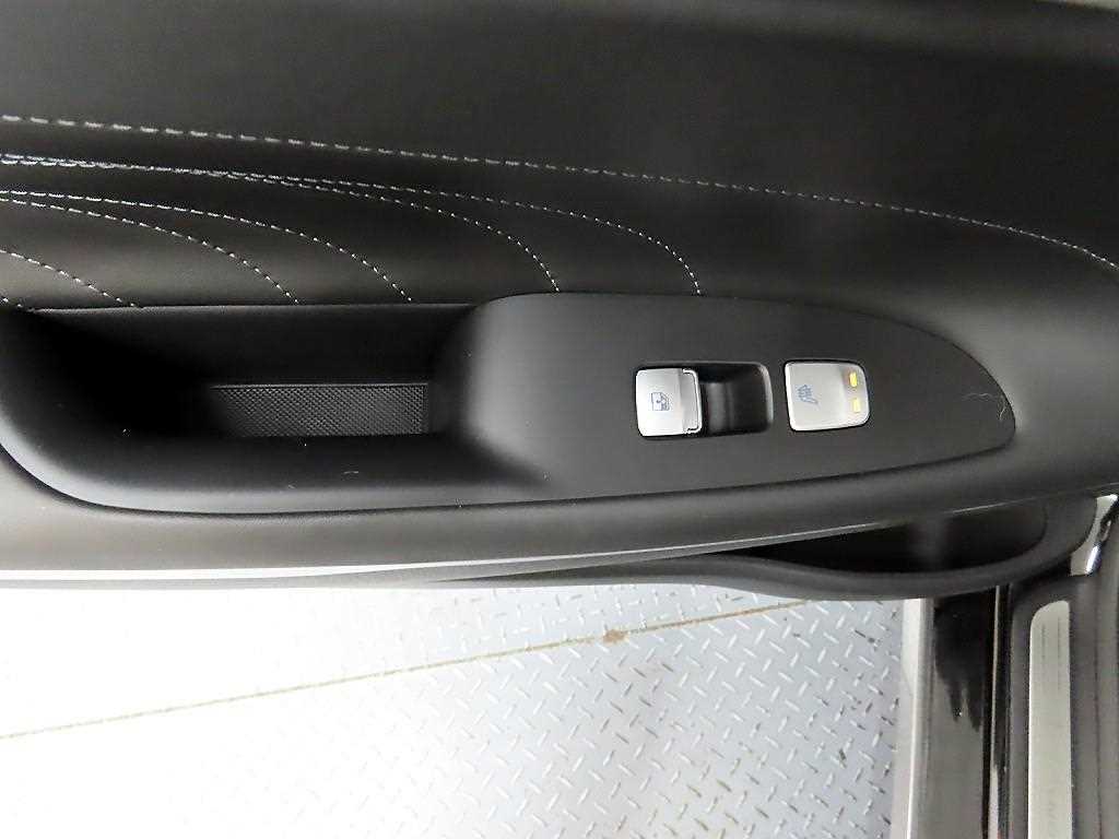HYUNDAI Grandeur - Vista 12