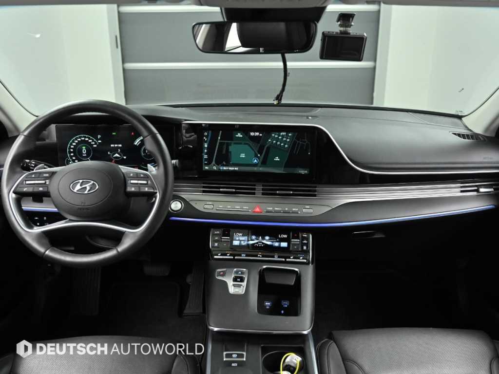 HYUNDAI Grandeur - Vista 7