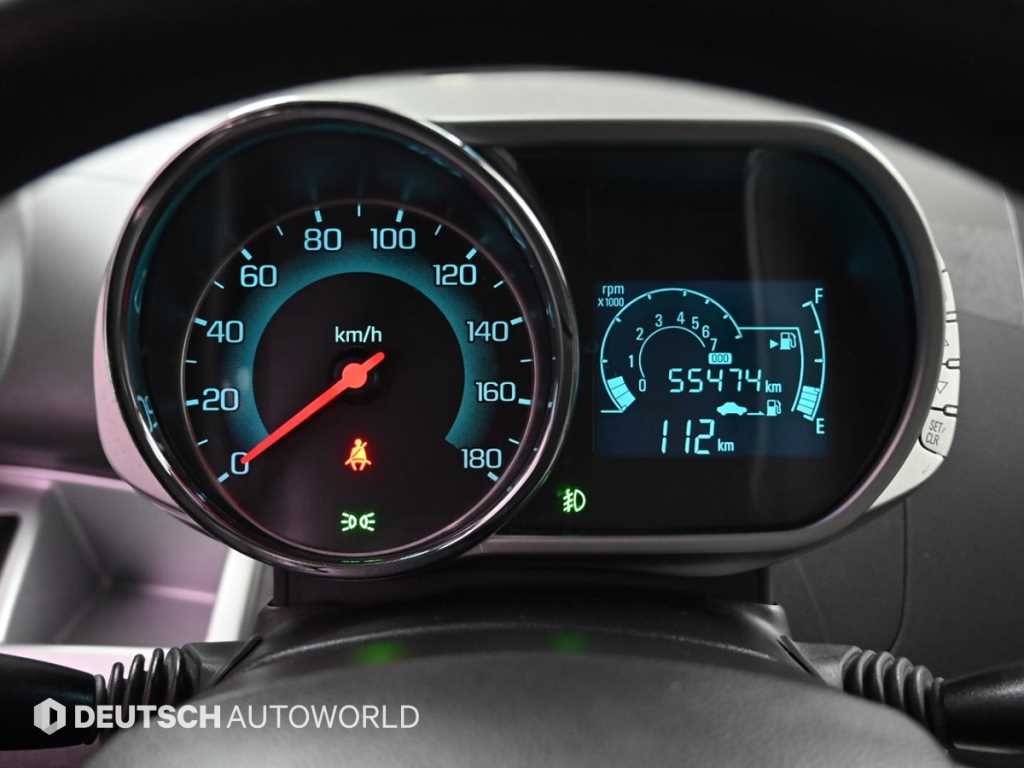 Chevrolet Spark - Vista 8