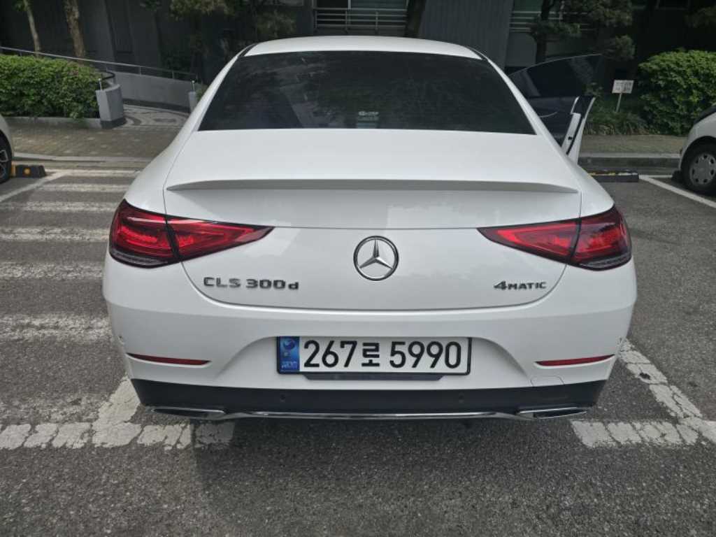 Mercedes Benz CLS Class - Vista 3