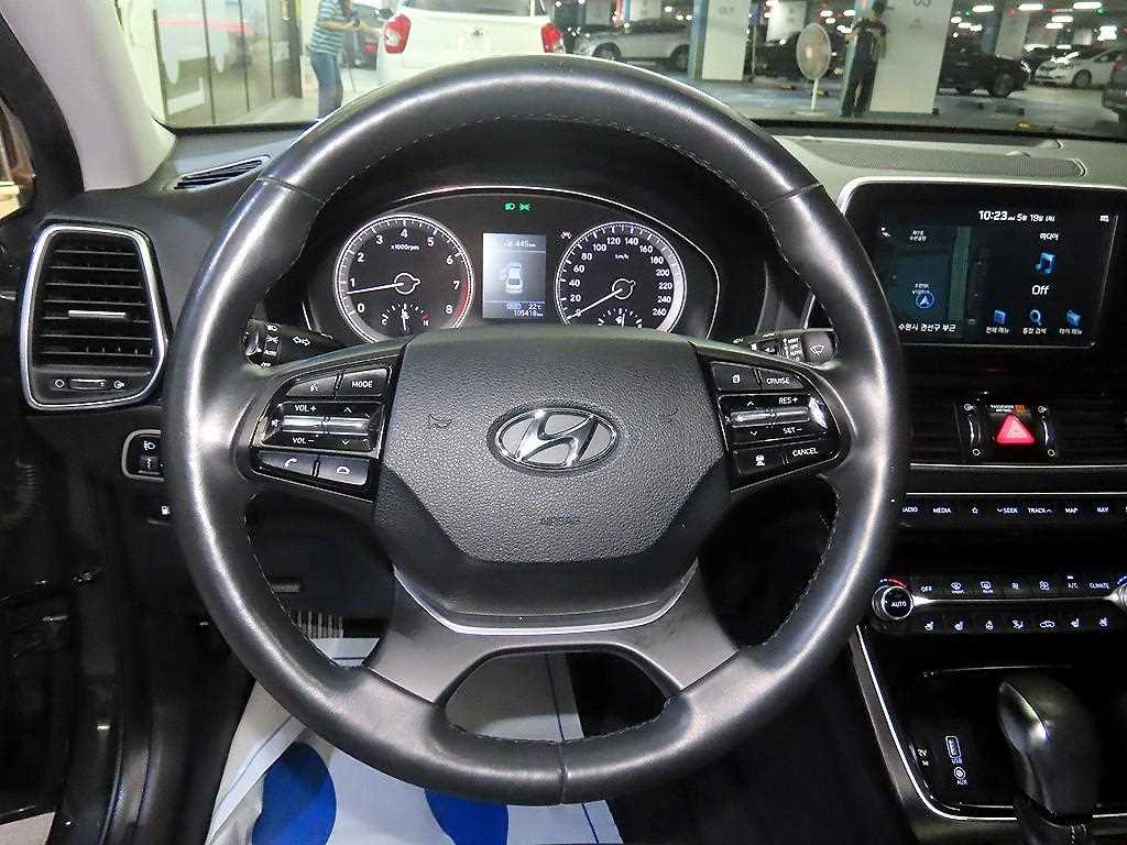 HYUNDAI Grandeur - Vista 8