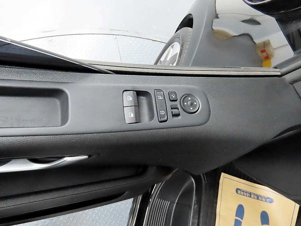 HYUNDAI Staria - Vista 11