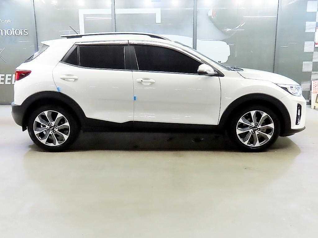 KIA Stonic - Vista 3