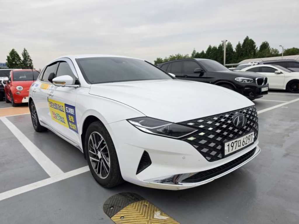 HYUNDAI Grandeur - Vista 3