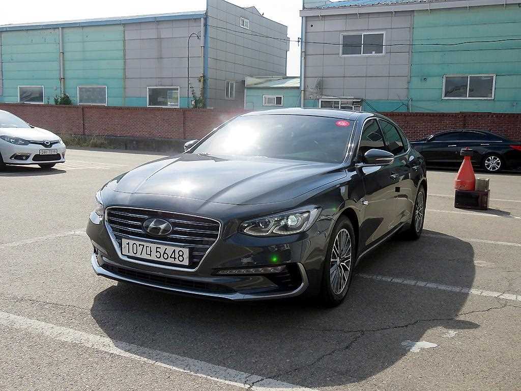 HYUNDAI Grandeur - Vista 2