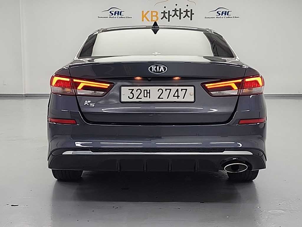 KIA K5 - Vista 3