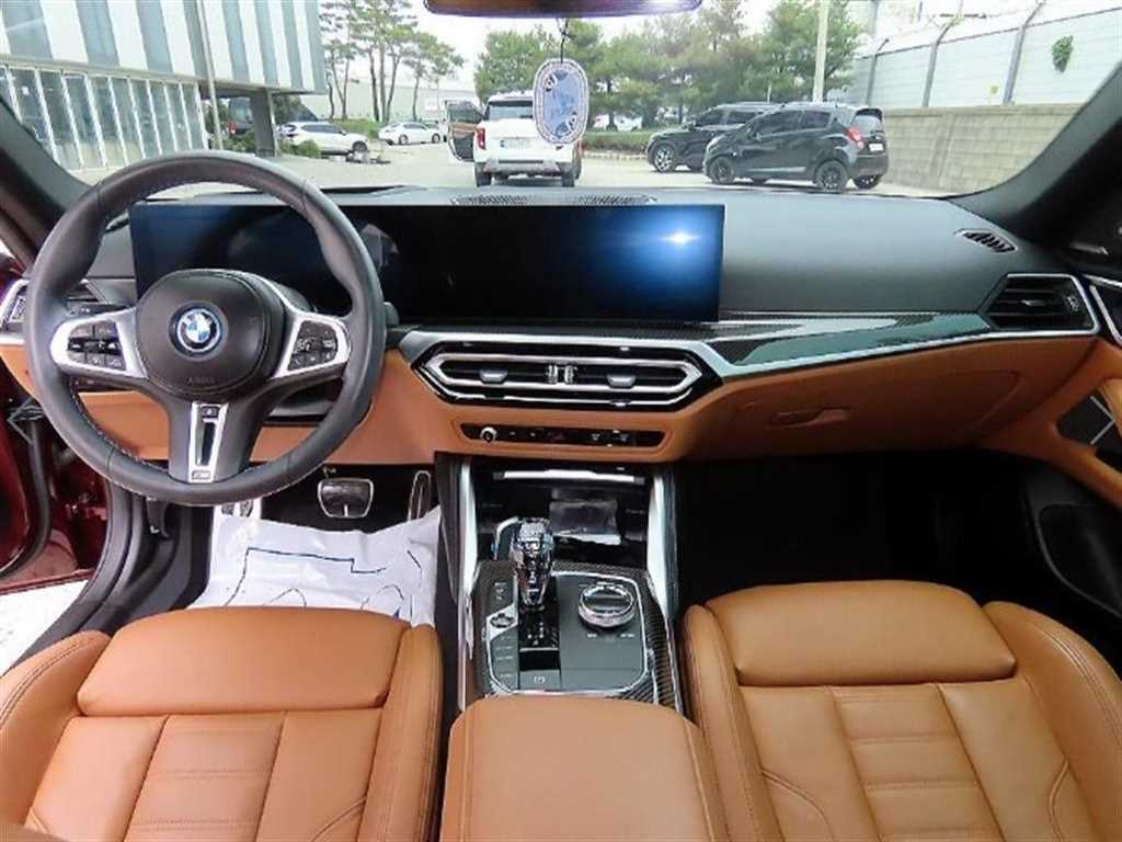 BMW i4 - Vista 8