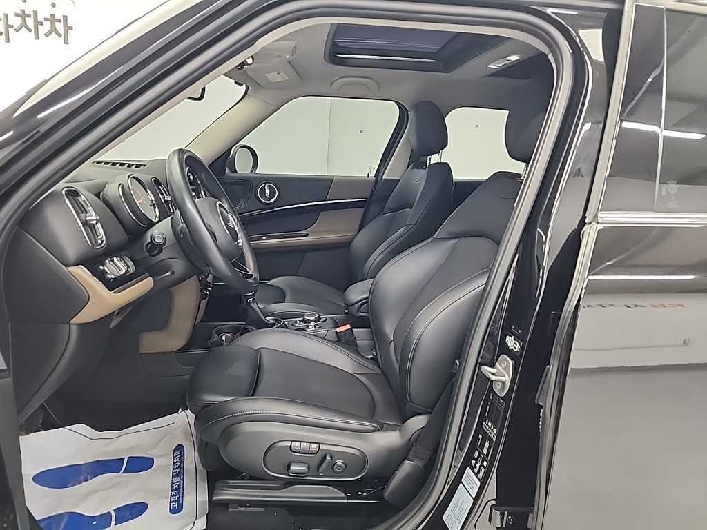 Mini Countryman - Vista 11