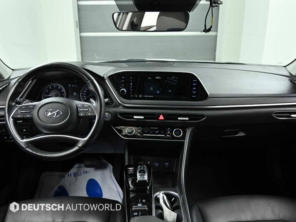 HYUNDAI Sonata - Vista 7
