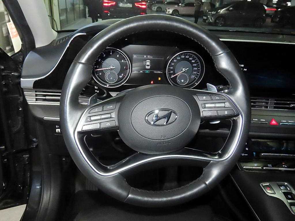 HYUNDAI Grandeur - Vista 8