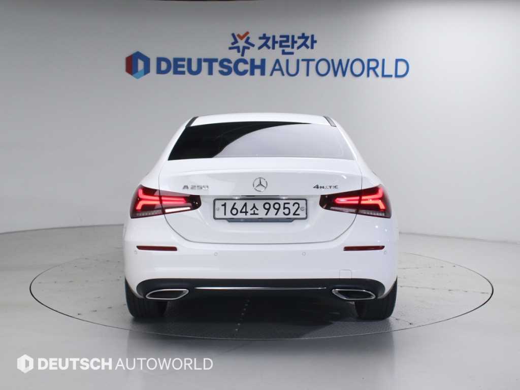 Mercedes Benz A Class - Vista 3