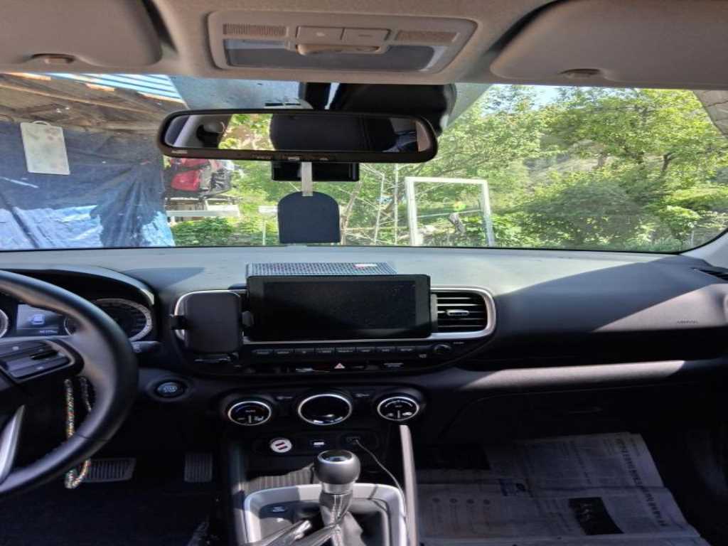 HYUNDAI Venue - Vista 6