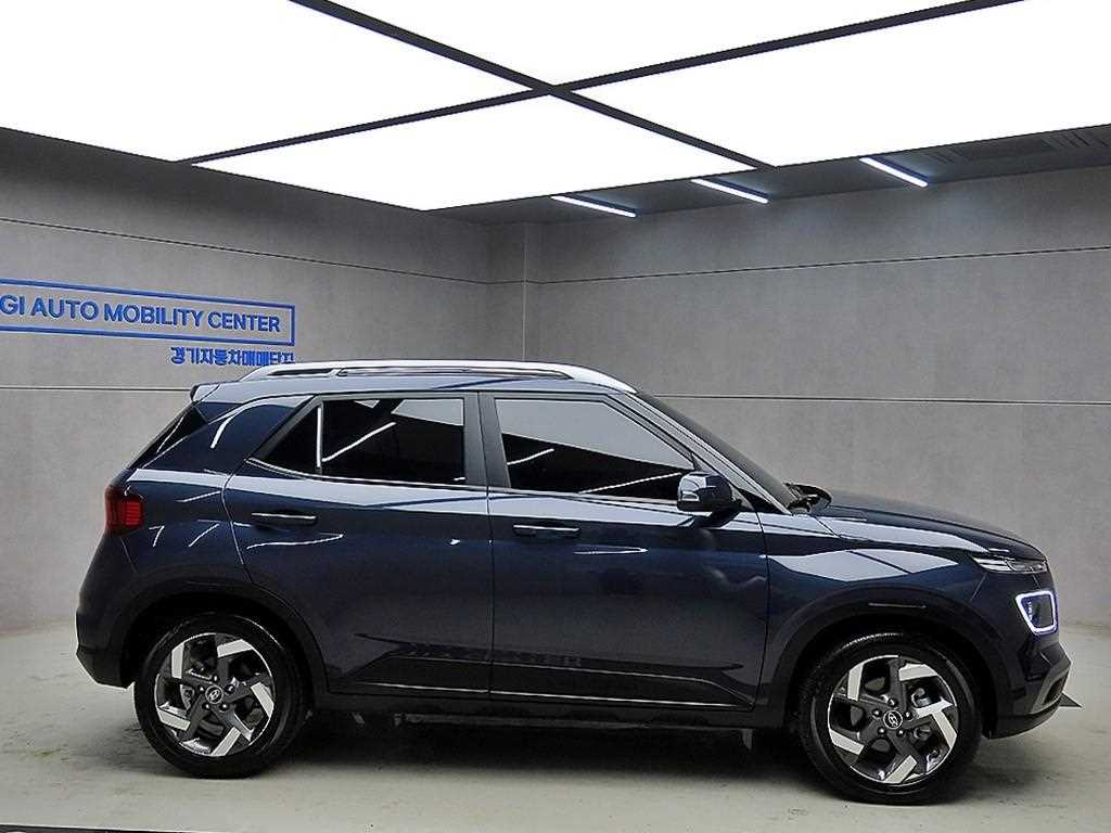 HYUNDAI Venue - Vista 2