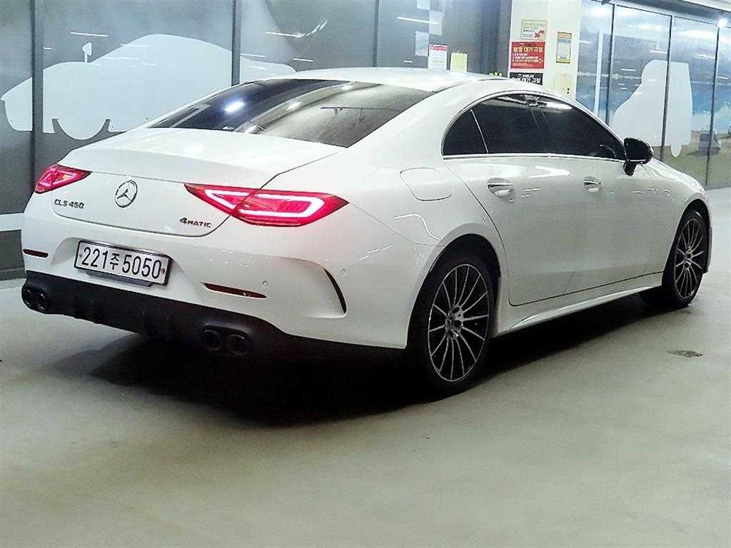 Mercedes Benz CLS Class - Vista 4