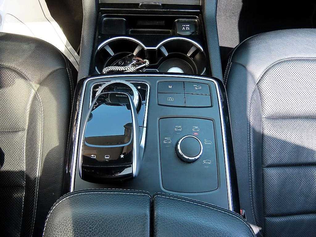 Mercedes Benz GLE Class 2016 Plateado - Importación desde Corea - HF Imports Iquique - Foto 13