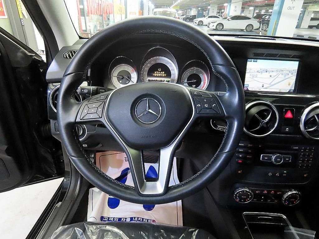 Mercedes Benz GLK Class - Vista 8