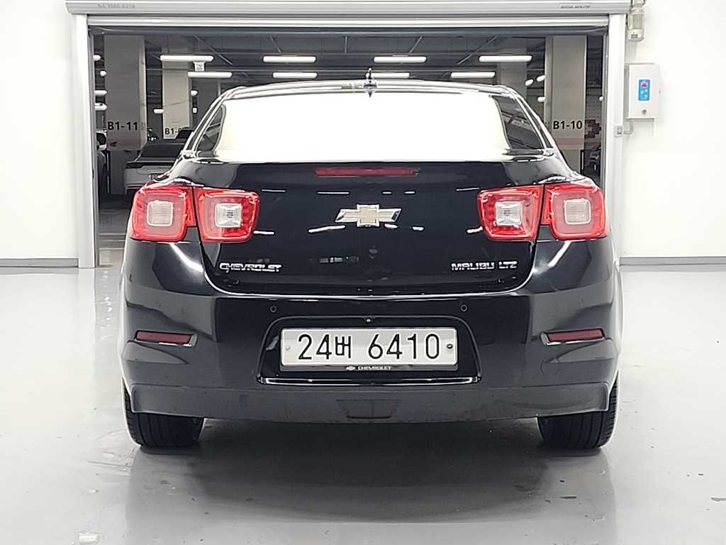 Chevrolet Malibu - Vista 3
