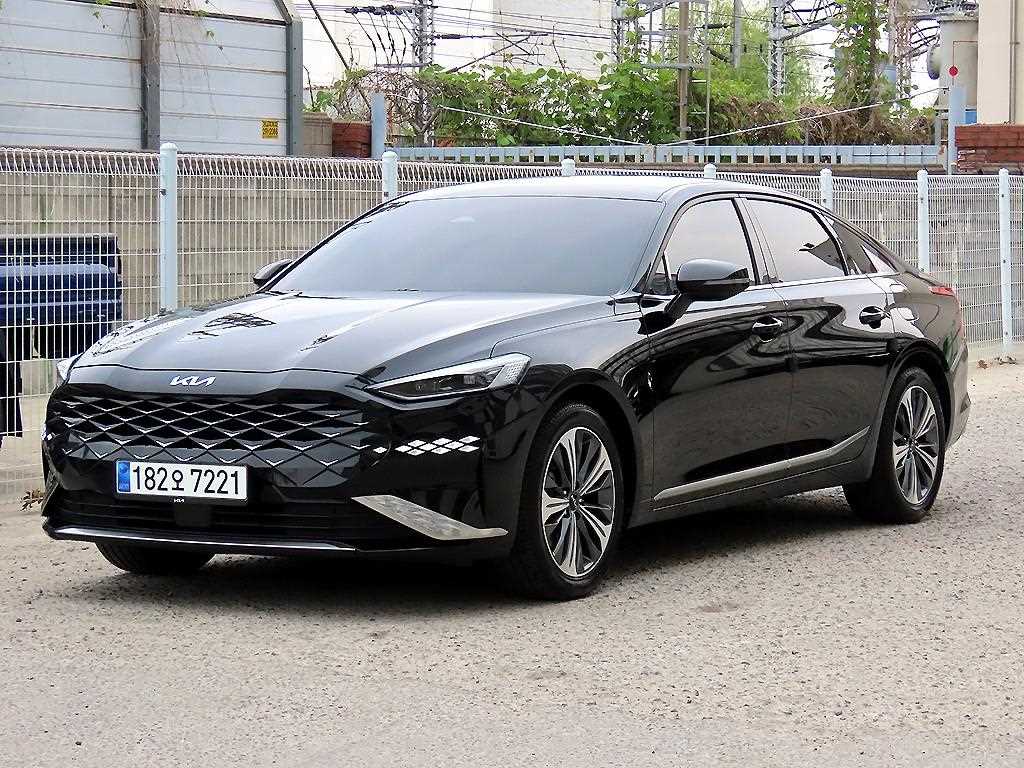 KIA K8 - Vista 2