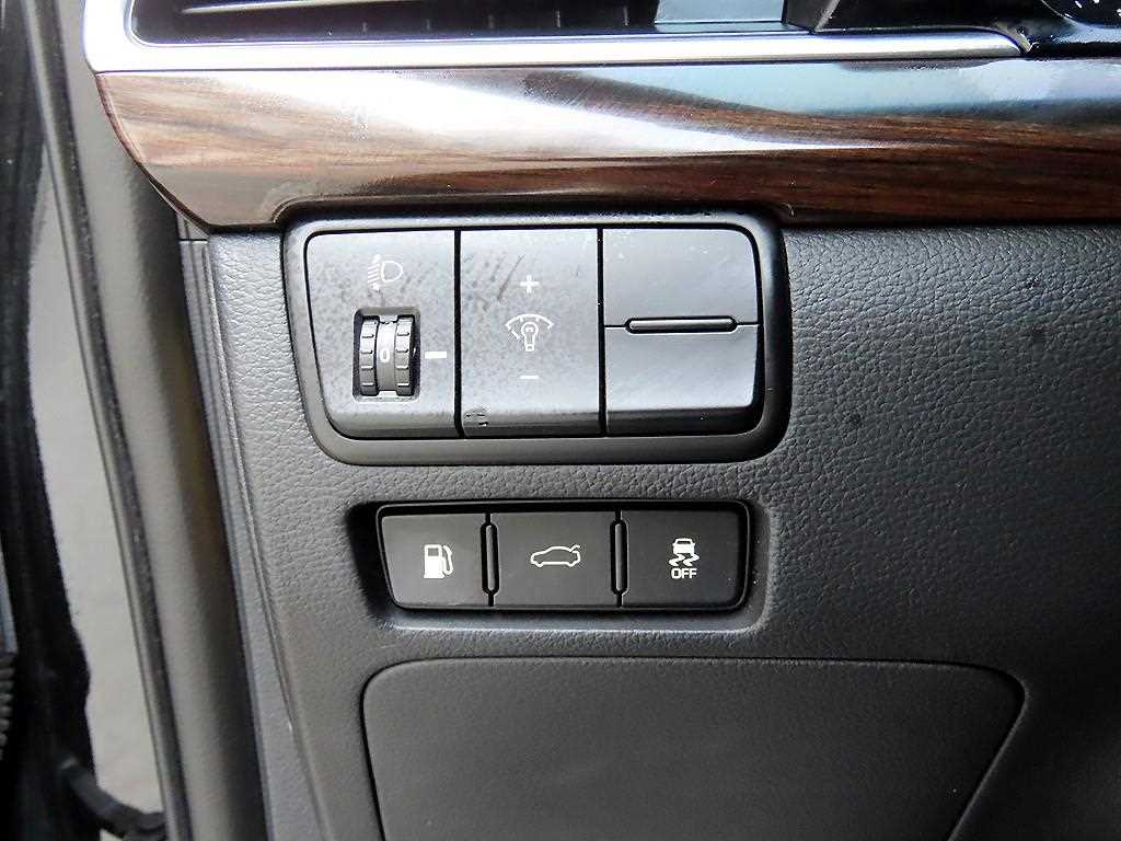 KIA K7 - Vista 12