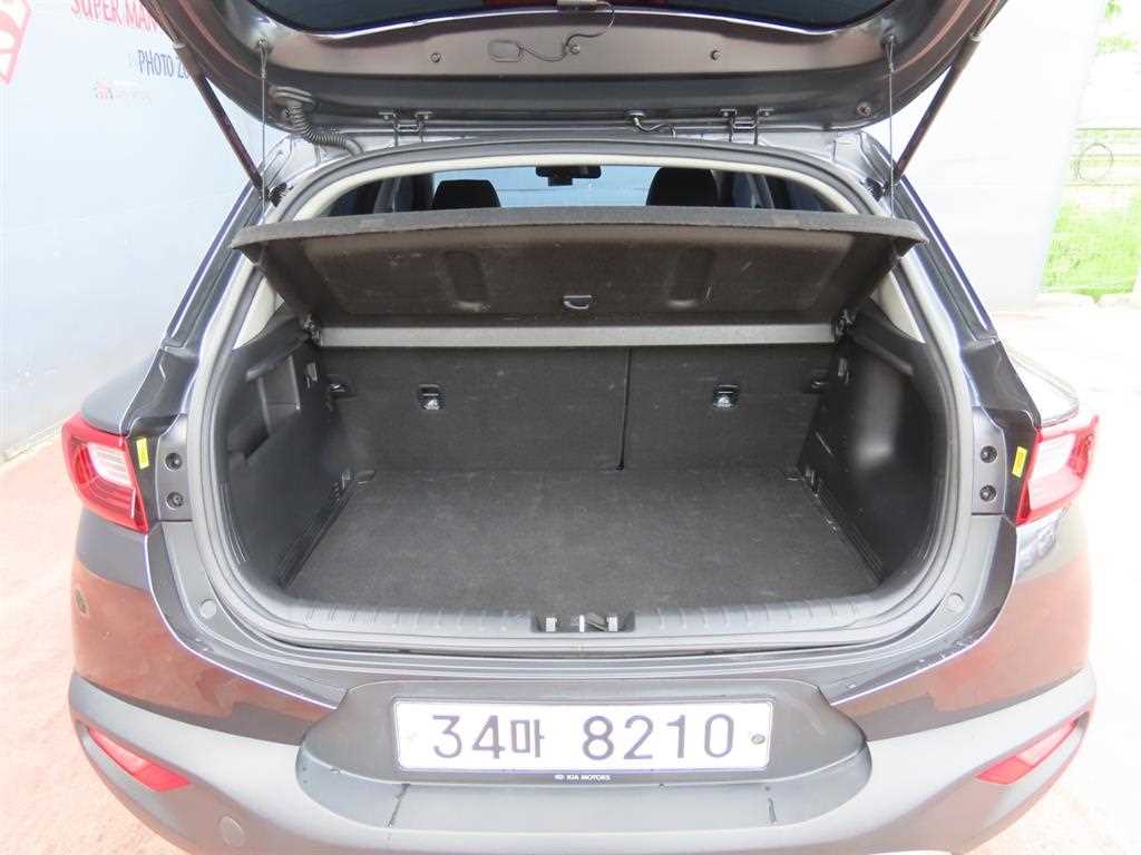 KIA Stonic 2018 Gris - Importación desde Corea - HF Imports Iquique - Foto 19