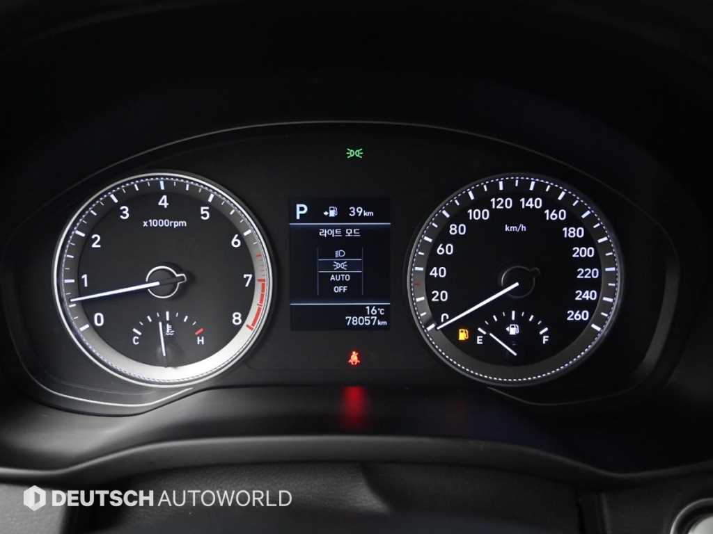 HYUNDAI Grandeur - Vista 8