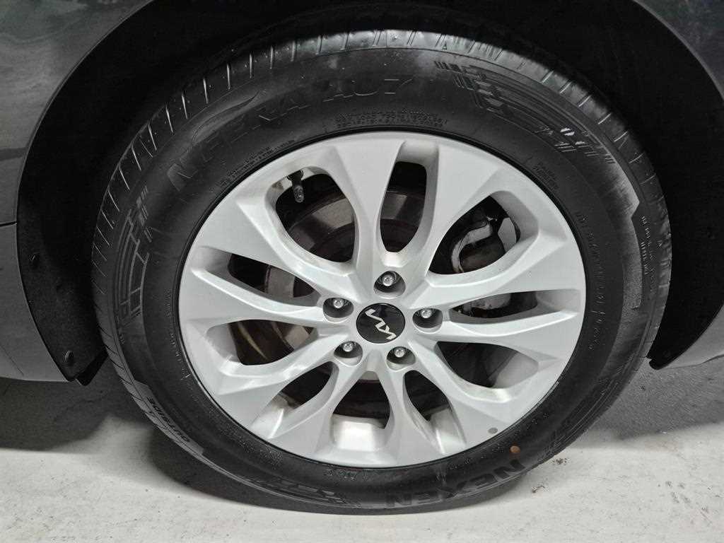 KIA K8 - Vista 5