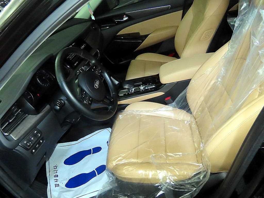 KIA K7 - Vista 6