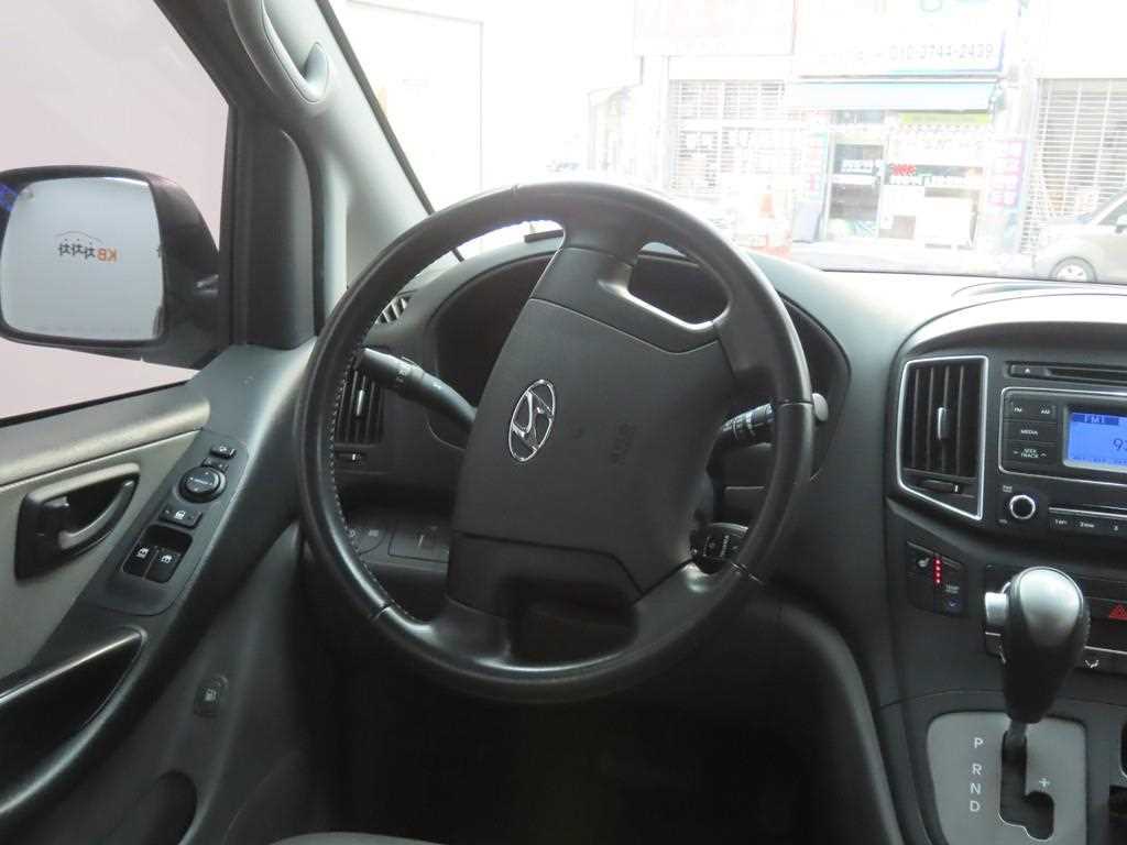 HYUNDAI Starex 2019 Gris - Importación desde Corea - HF Imports Iquique - Foto 15