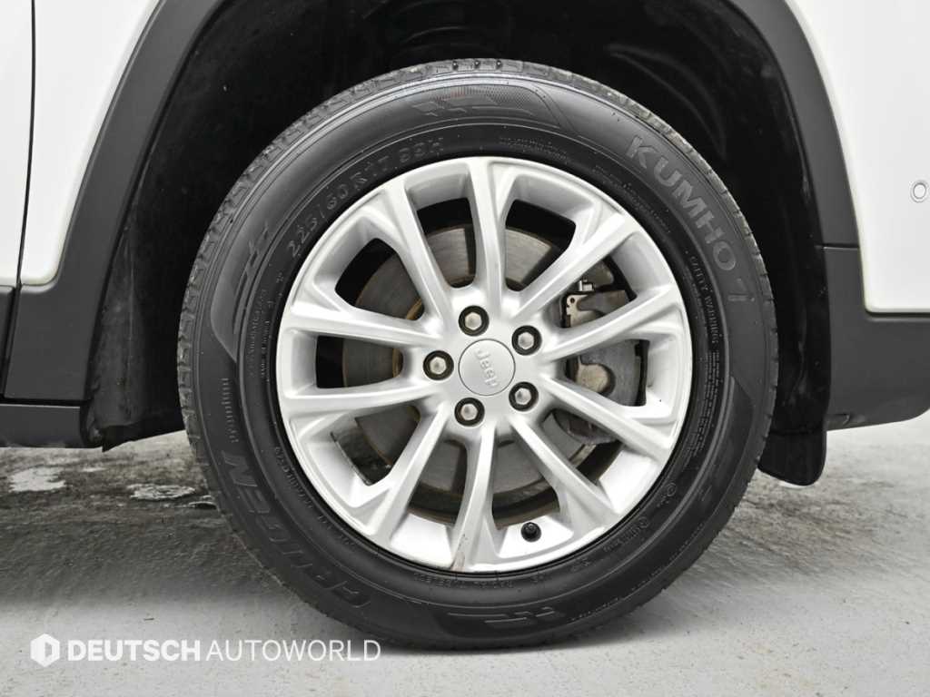 Jeep Cherokee - Vista 5
