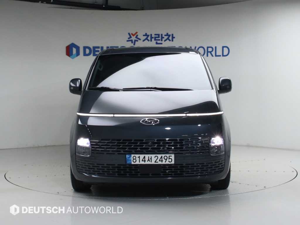 HYUNDAI Staria - Vista 3