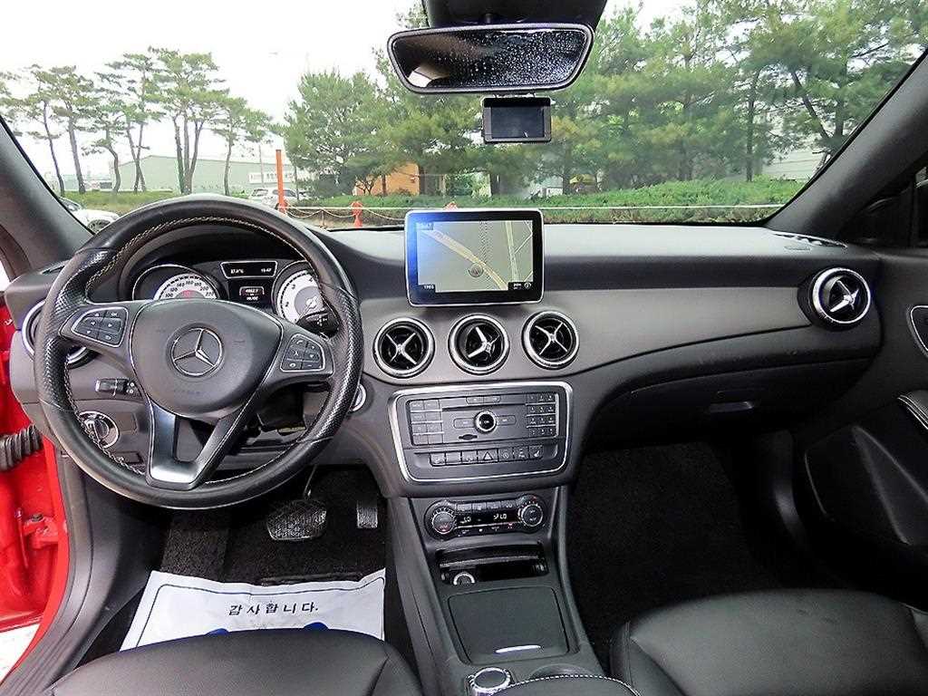 Mercedes Benz CLA Class - Vista 7