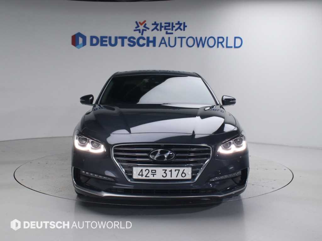 HYUNDAI Grandeur - Vista 3