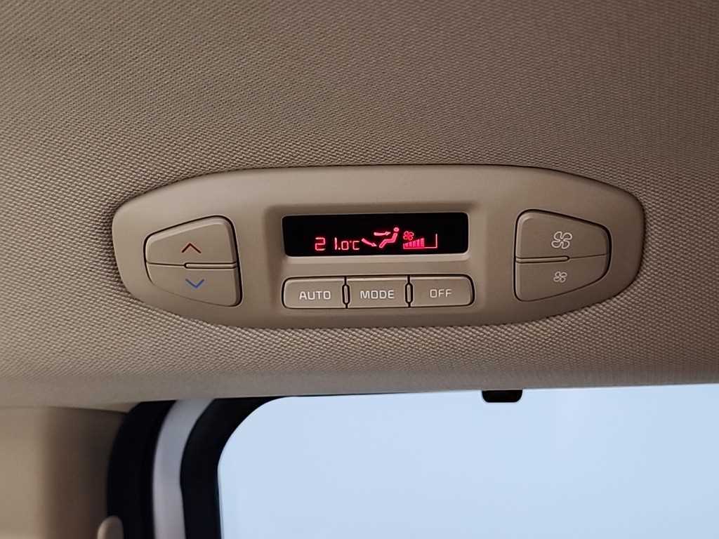 KIA Carnival 2016 Blanco - Importación desde Corea - HF Imports Iquique - Foto 13