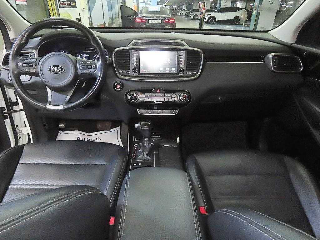 KIA Sorento - Vista 10