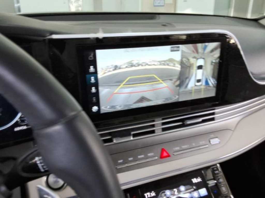 HYUNDAI Grandeur - Vista 4