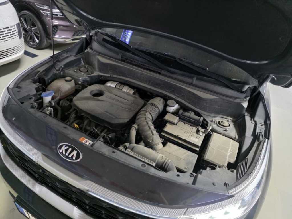 KIA Seltos - Vista 5