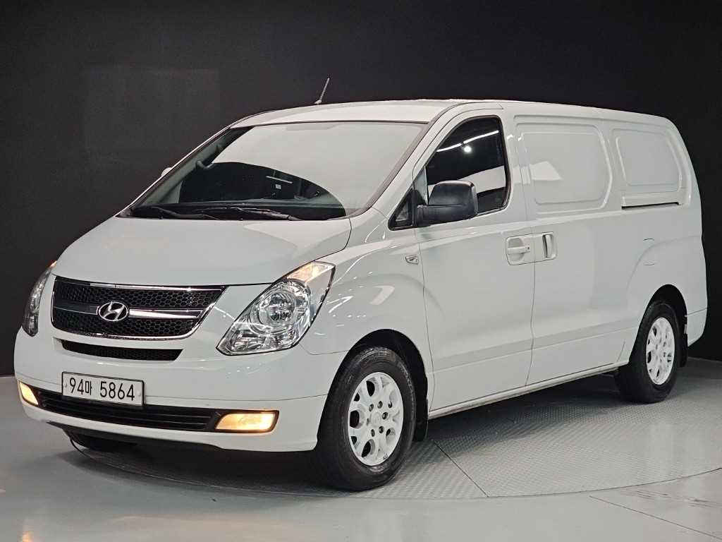 HYUNDAI Starex 2013 Blanco - Importación desde Corea - HF Imports Iquique - Foto 1