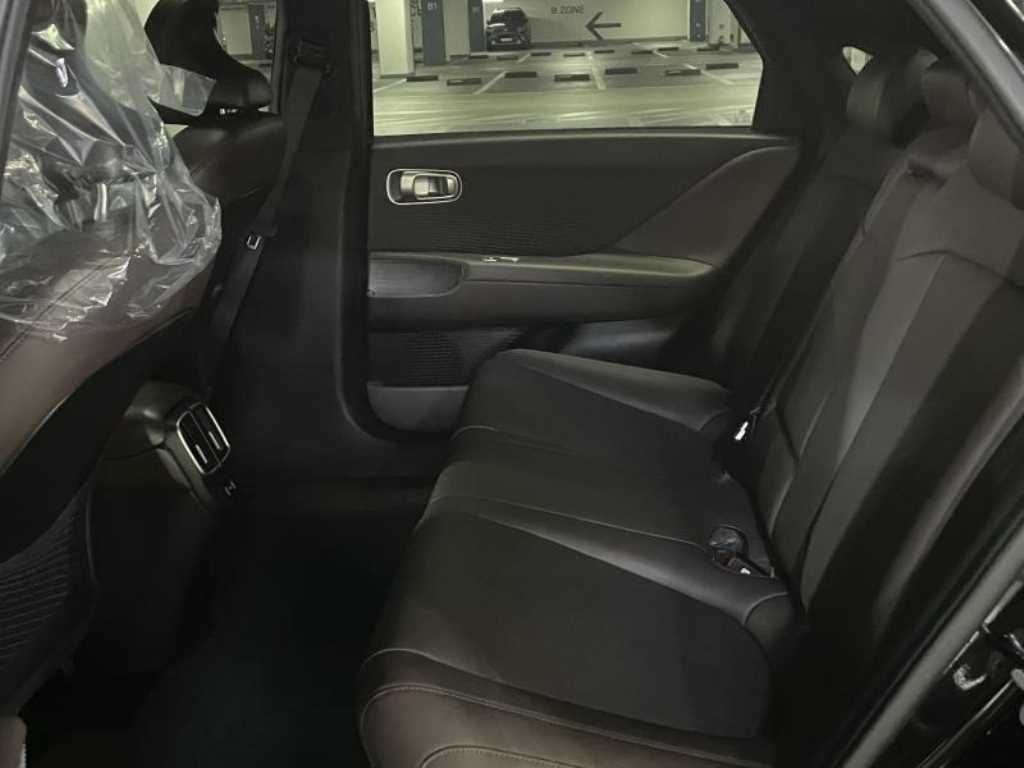 HYUNDAI Ioniq 6 - Vista 7
