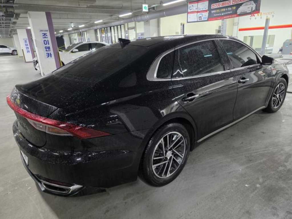 HYUNDAI Grandeur - Vista 2