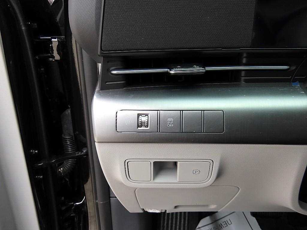 HYUNDAI Kona - Vista 12