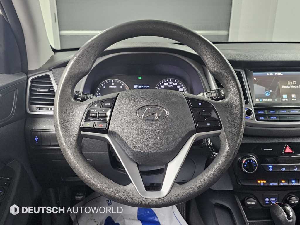 HYUNDAI Tucson 2016 Blanco - Importación desde Corea - HF Imports Iquique - Foto 13