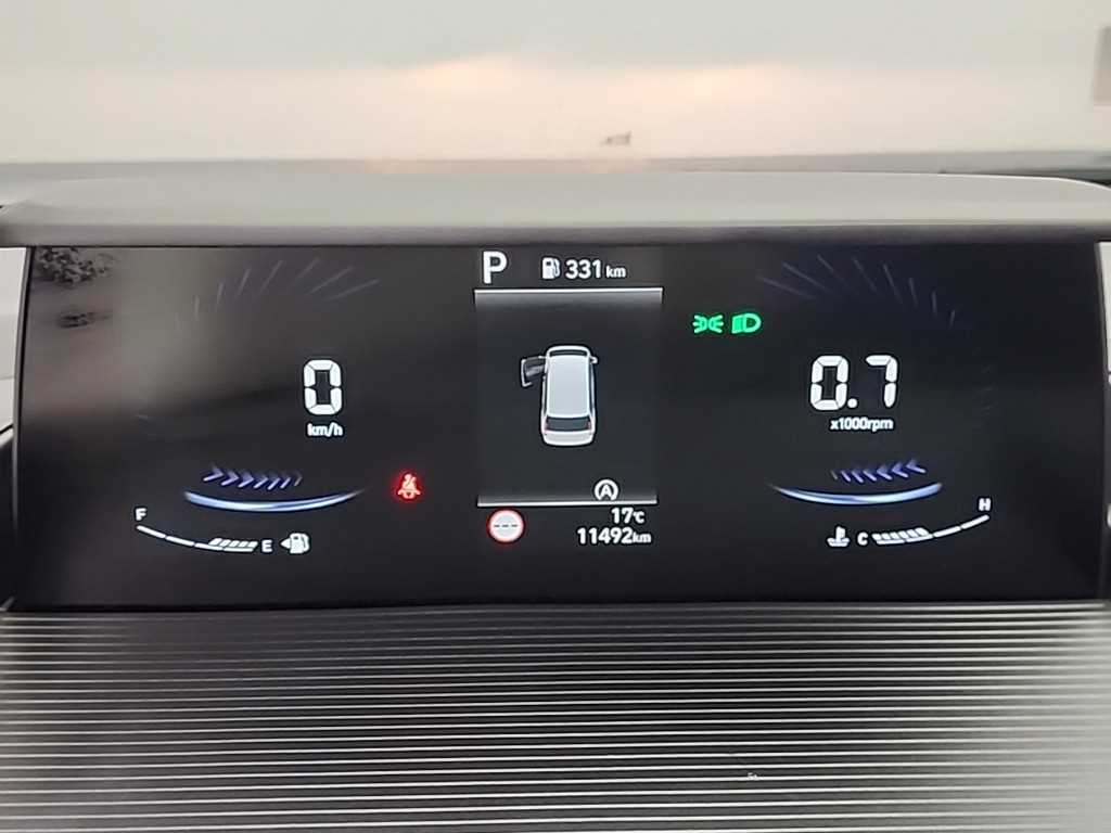 HYUNDAI Staria - Vista 6