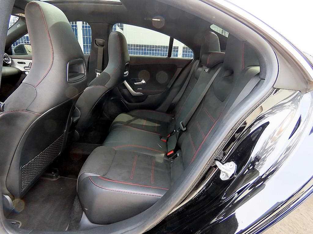 Mercedes Benz CLA Class - Vista 7