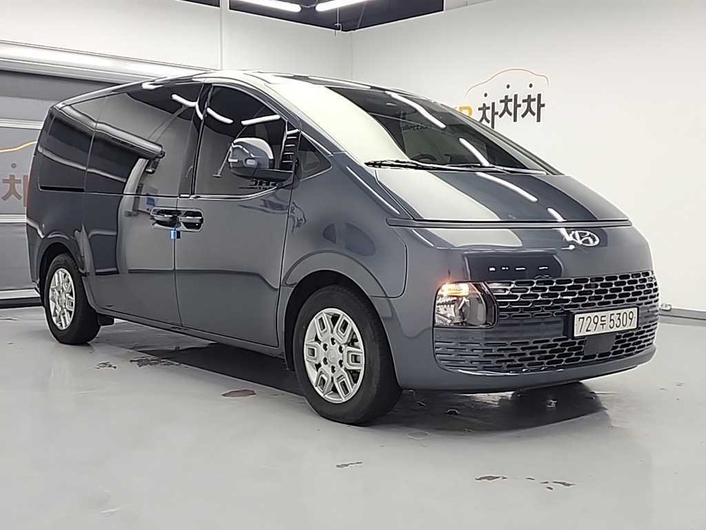 HYUNDAI Staria - Vista 4
