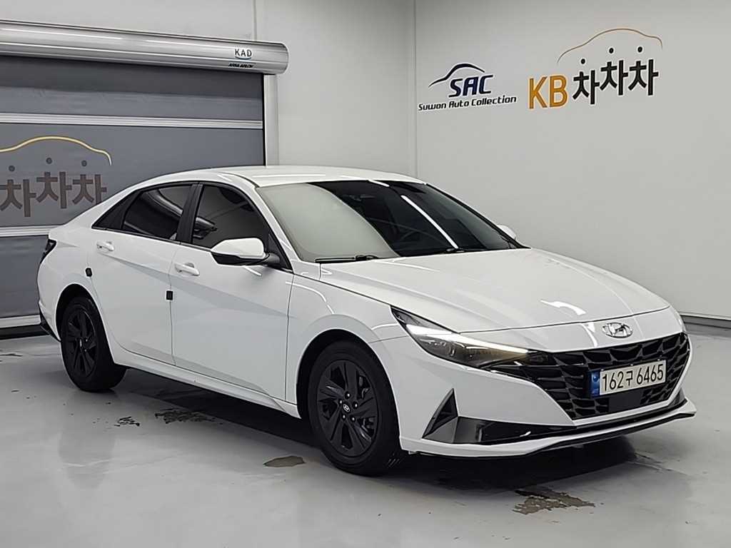 HYUNDAI Avante - Vista 4