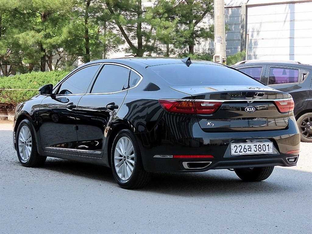 KIA K7 - Vista 3