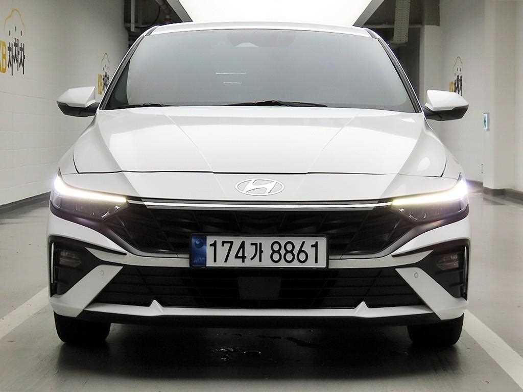 HYUNDAI Avante 2024 Blanco - Importación desde Corea - HF Imports Iquique - Foto 1
