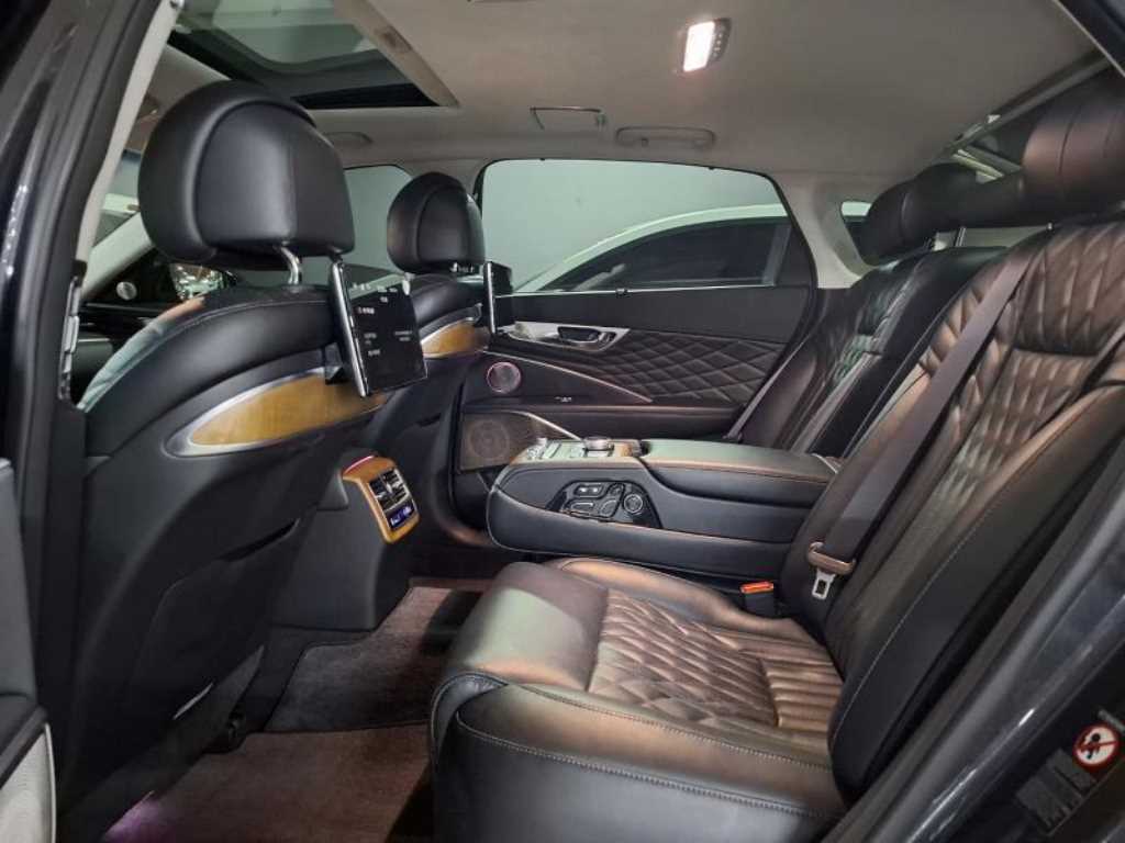 KIA K9 - Vista 8